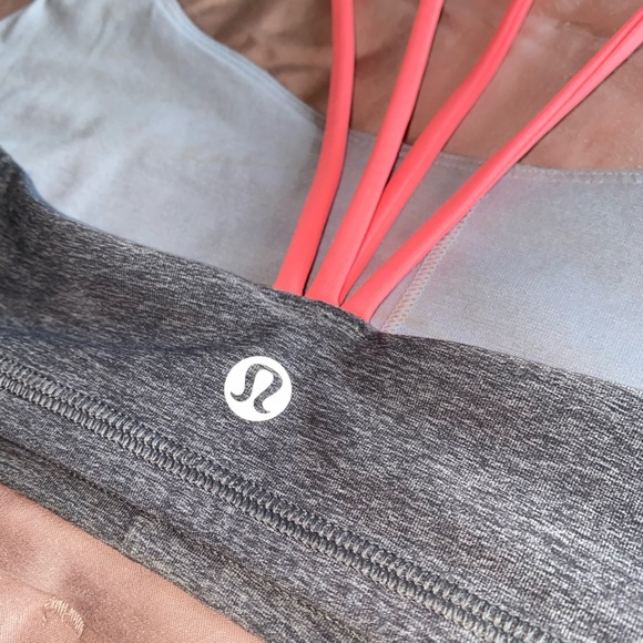 Lululemon sports bra heather grey & neon pink - Picture 3 of 5